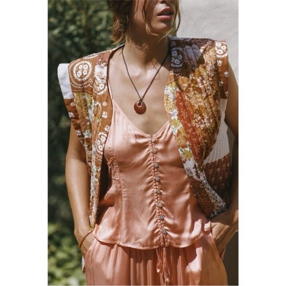 Spell Cha Cha Quilted Vest Small - Picture 3 of 10